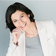Dana Arzani, Unternehmerin, Expertin für Kundenzentrierung und Autorin