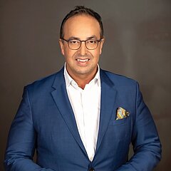 Stephan Jung: u.a. Keynote Speaker, Buchautor, Senator Europäischer Wirtschafts-Senat, Vizepräsident Bundesverbands KI