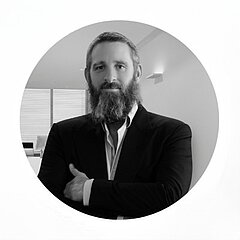 Yakov Schacht, Inhaber Shinobi Leadership Consulting, Kampfsporttraineer, Osteopath, Leiter Ninjutsu Akademie Hamburg