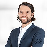 Prof. Dr. Florian Offergelt: Inhaber der Professur für organisationales Wissensmanagement und Führung am universitären Hochschulinstitut Schaffhausen