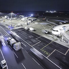 div. Mitarbeiter des UPS Air Hubs