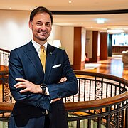 Gordon Debus, General Manager Conrad Hamburg